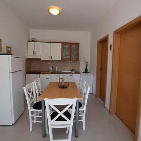 Holiday Home In Mandre Near Zrce Beach, Cleaning Included