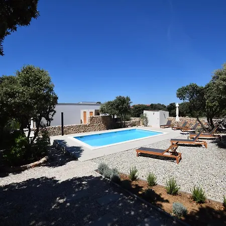 Holiday Home In Mandre Near Zrce Beach, Cleaning Included *