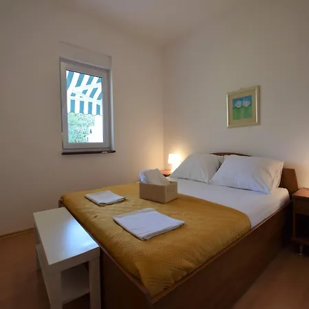 Holiday Home In Mandre Near Zrce Beach, Cleaning Included * Mandre